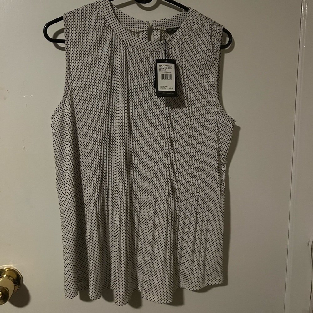 NWT Adrianna Papell Pleated Sleeveless Knit Top